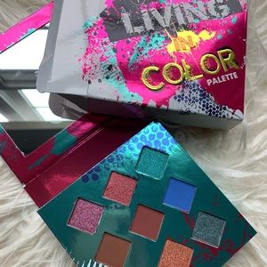 Hank and Henry Living in Color Eyeshadow Palette